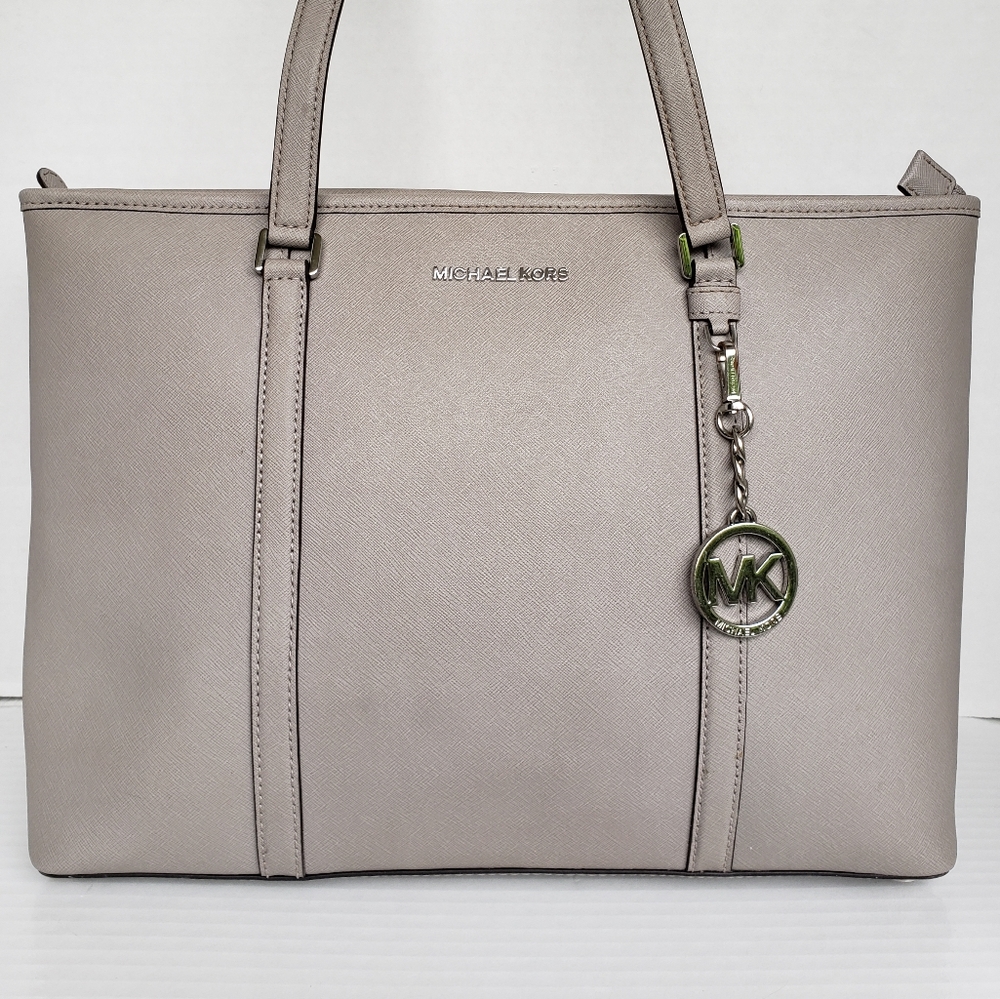 *SOLD* MK Sady Saffiano Leather Tote (Large)